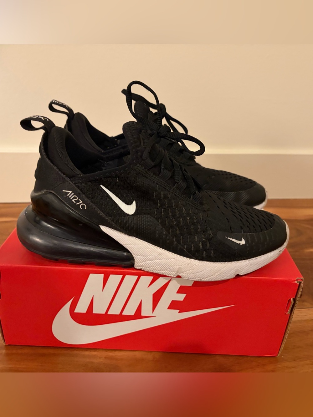 Nike Kids Black/White Air Max 270 Sneakers